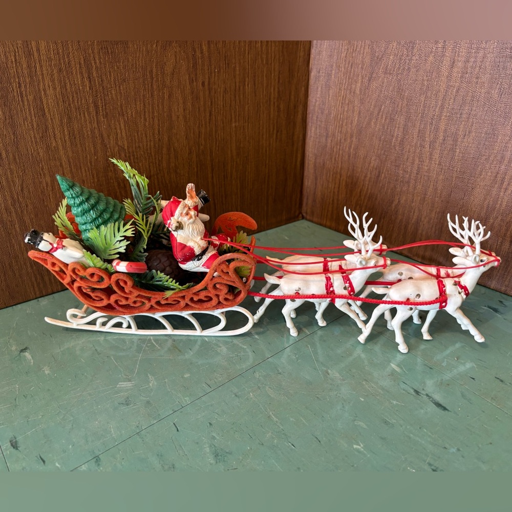 Vintage Christmas decor Santa’s sleigh with reindeer